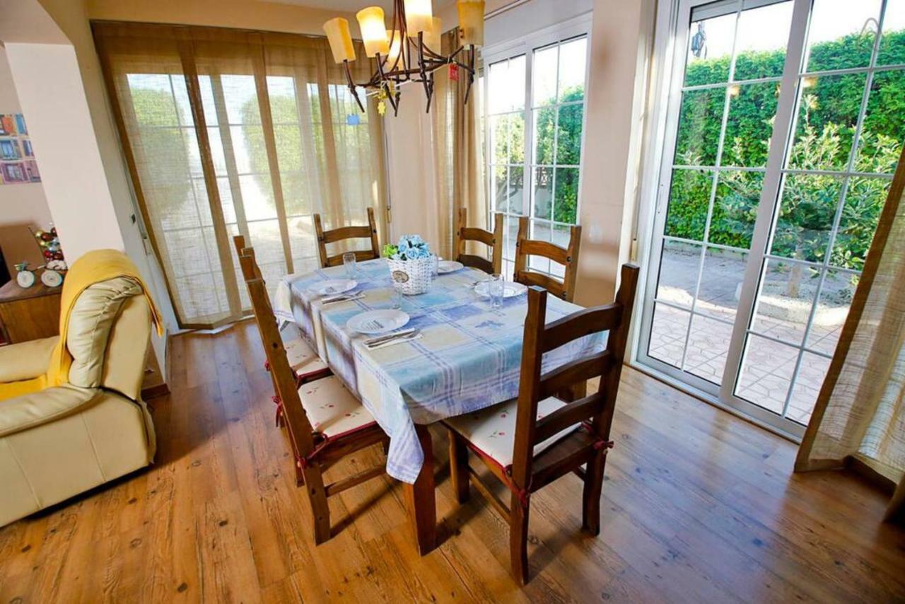 Arenales Great Home With Ac, Pool And Barbecue Arenales del Sol Kültér fotó